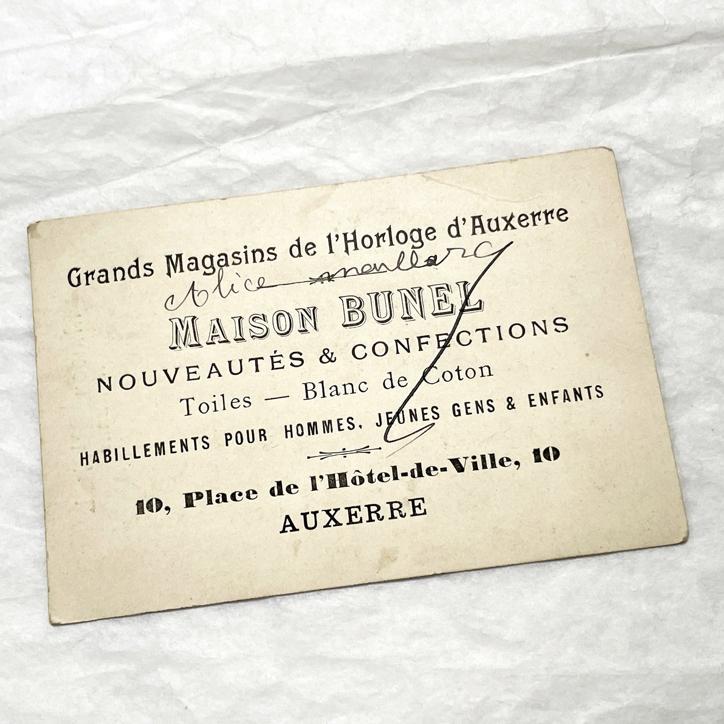 Late 19th - Vintage French Trade Card - Gilded Chromo - Directoire Costumes - Advertising Maison Bunel Auxerre Department Store
