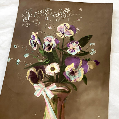 1910s - Vintage French Postcard - Hand Tinted Pansy Bouquet Vase Lace - Romantic Floral Art Deco Era Ephemera - Collectible Memorabilia