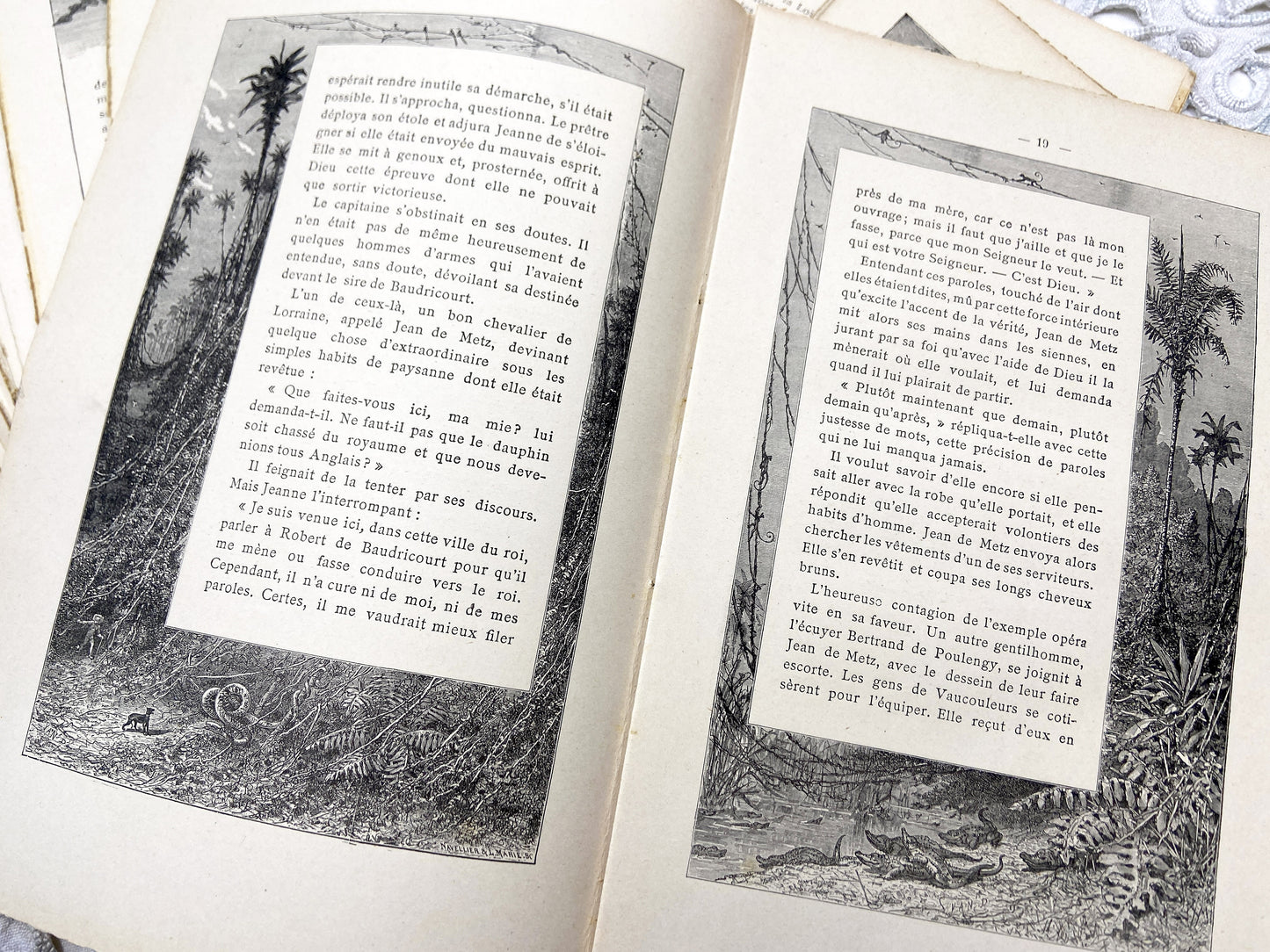 1880s – Set of 16 engraved sheets with ornate borders and French text - Antique illustrated book pages