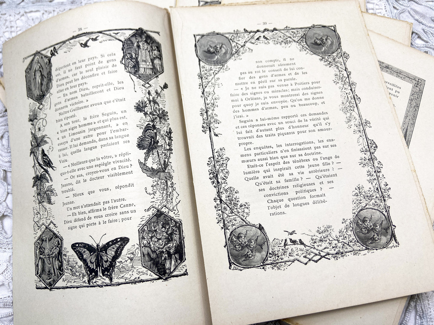 1880s – Set of 16 engraved sheets with ornate borders and French text - Antique illustrated book pages