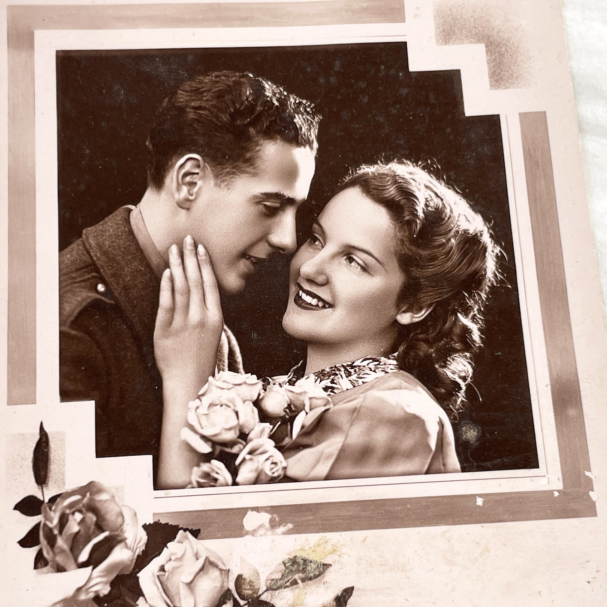 1940s - Vintage French Romantic Postcard - Loving Couple Embrace - Sentimental Love Message - Historical Ephemera - Floral Design