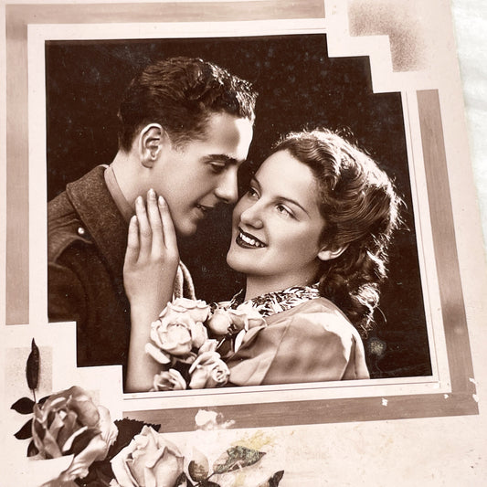 1940s - Vintage French Romantic Postcard - Loving Couple Embrace - Sentimental Love Message - Historical Ephemera - Floral Design