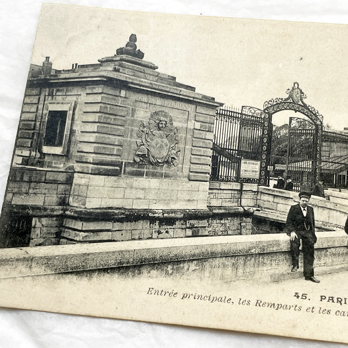 1900s - Vintage Postcard - Paris Hôtel des Invalides Main Entrance - Historic Remparts Cannons - Napoleonic French Landmark View