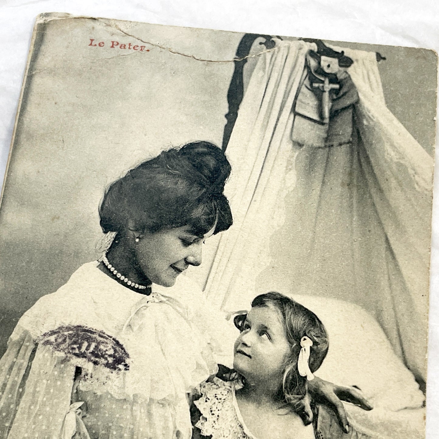 1900s - Vintage French Postcard - Elegant Mother & Child Portrait - Le Pater Religious Theme - Edwardian Era - French Dialogue - Collectible