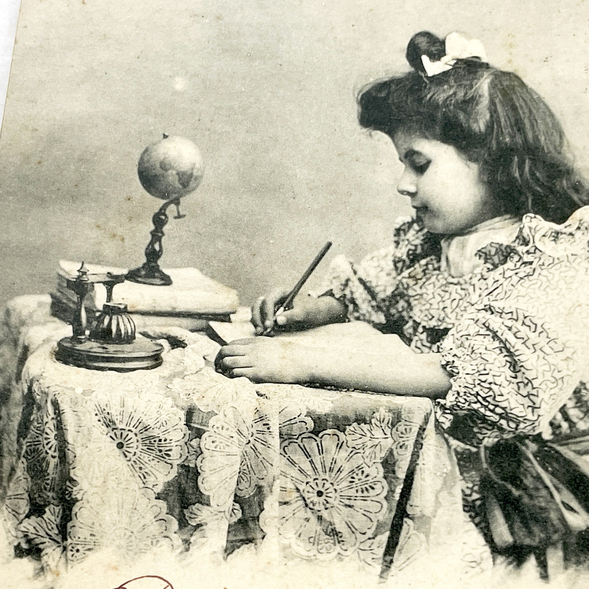 1900s - Antique French Phototypie Postcard - Young Girl Writing At Desk - L'Espérance Hope Theme - Bergeret Publisher - Education Scene