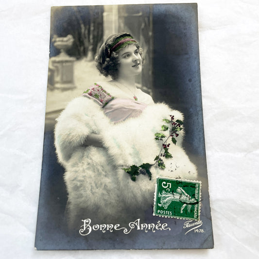 1910s - Vintage French Postcard - Elegant Woman Fur Stole - Bonne Annee Greeting - Hand Tinted Photo - French Ephemera Decor - Collectible