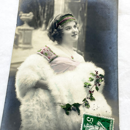 1910s - Vintage French Postcard - Elegant Woman Fur Stole - Bonne Annee Greeting - Hand Tinted Photo - French Ephemera Decor - Collectible