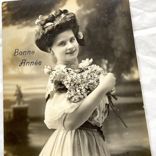 1910s - Vintage French Postcard - Elegant Woman - New Year Greeting Card - Sepia Tone - Floral Bouquet - Edwardian Era Charm