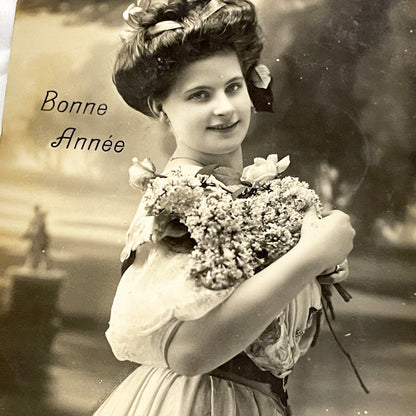 1910s - Vintage French Postcard - Elegant Woman - New Year Greeting Card - Sepia Tone - Floral Bouquet - Edwardian Era Charm