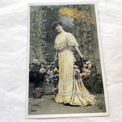 1900s - Belle Époque Hand Colored Postcard - Smiling Woman - Yellow Dress - Pink Roses - Gilded Glitter - French Croissant Paris