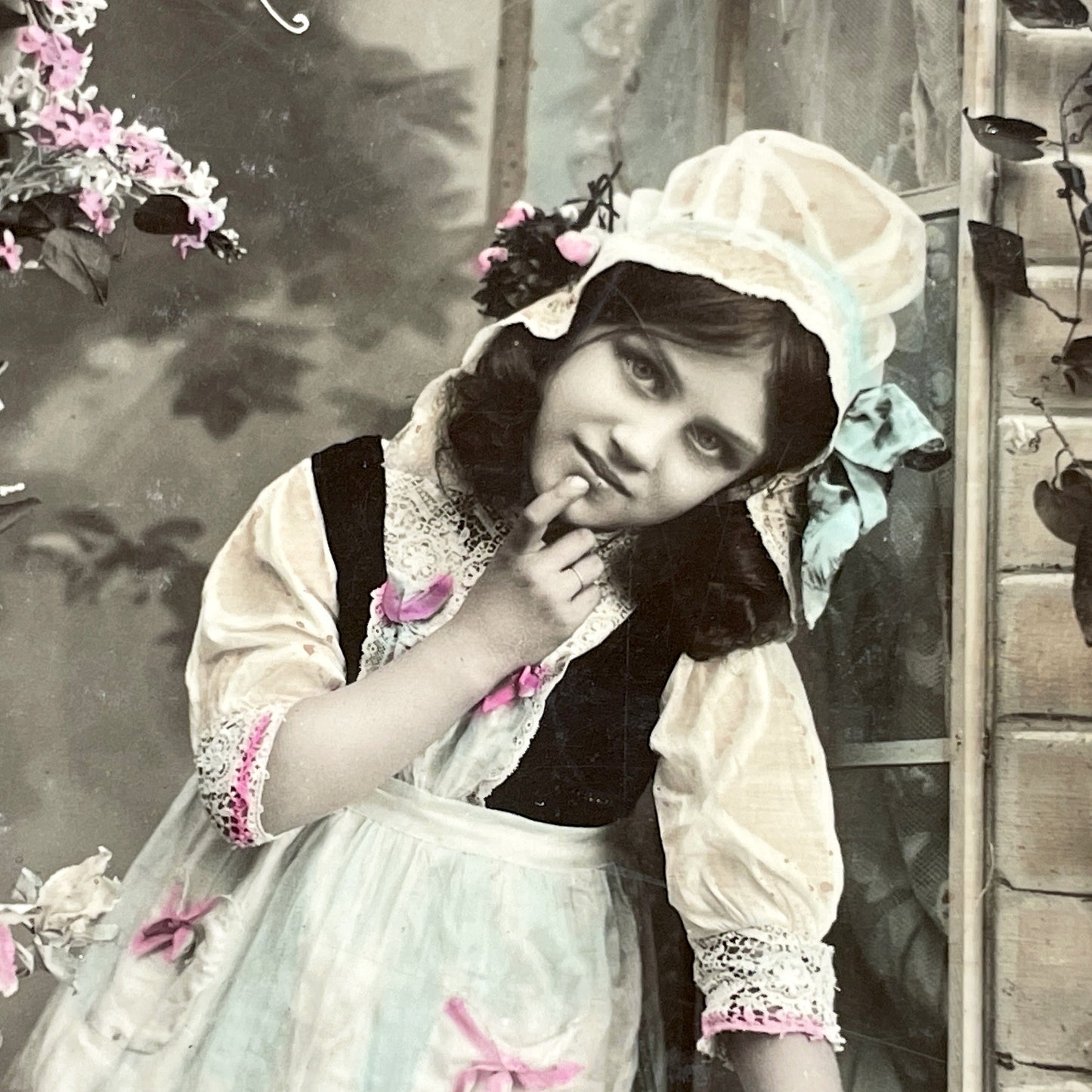 1900s - Antique French Bonne Année Postcard - Hand-Tinted Portrait Of Thoughtful Young Girl In Traditional Dress - Early 20th Century Charm
