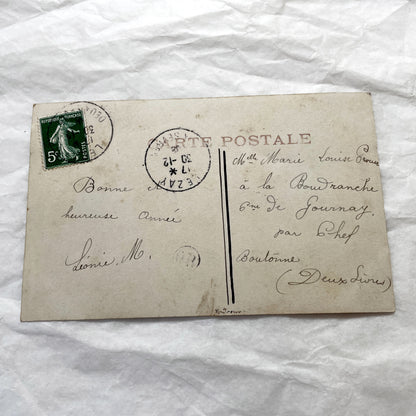 1900s - Antique French Bonne Année Postcard - Hand-Tinted Portrait Of Thoughtful Young Girl In Traditional Dress - Early 20th Century Charm