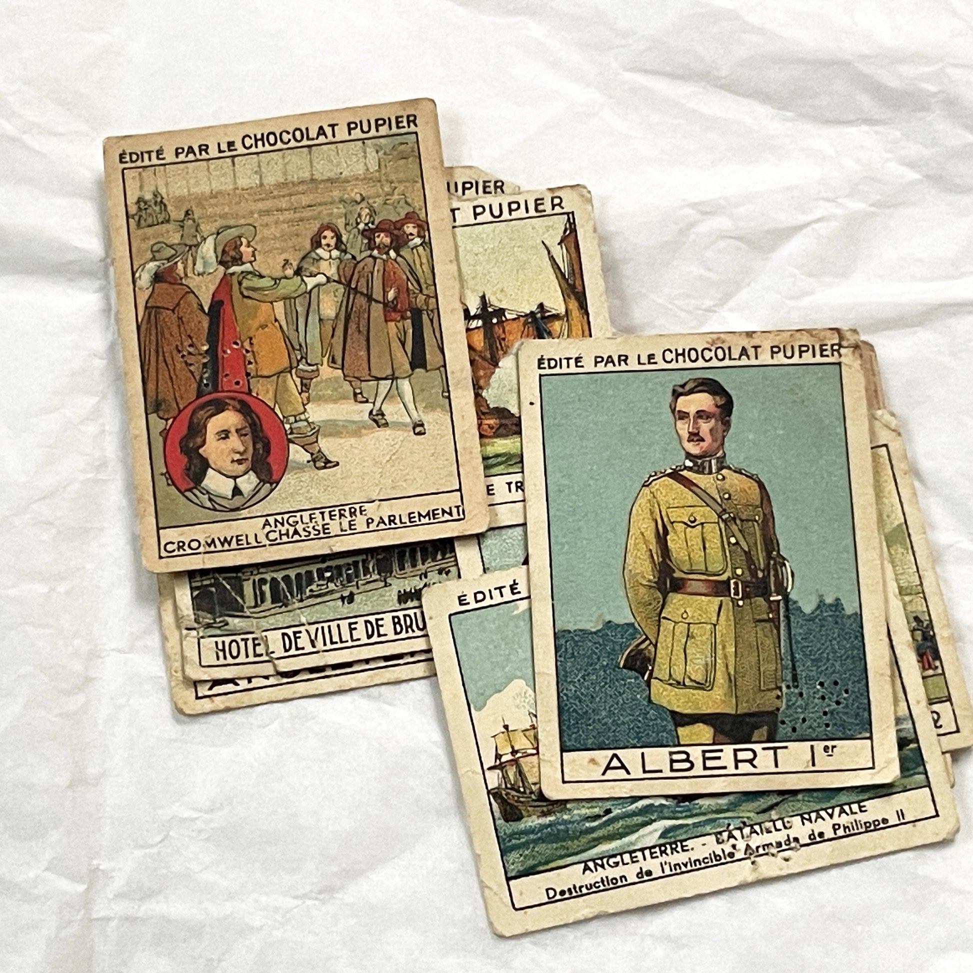 1910s - 10 Chocolat Pupier Trade Cards - Belgian and English History, Royalty, Military Collectibles - Set of Ten Illustrated Chromos