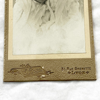 1900s - Vintage Cabinet Card - French Studio Portrait of Two Young Girls - E. Bron Photographer - 31 Rue Grenette Lyon, France