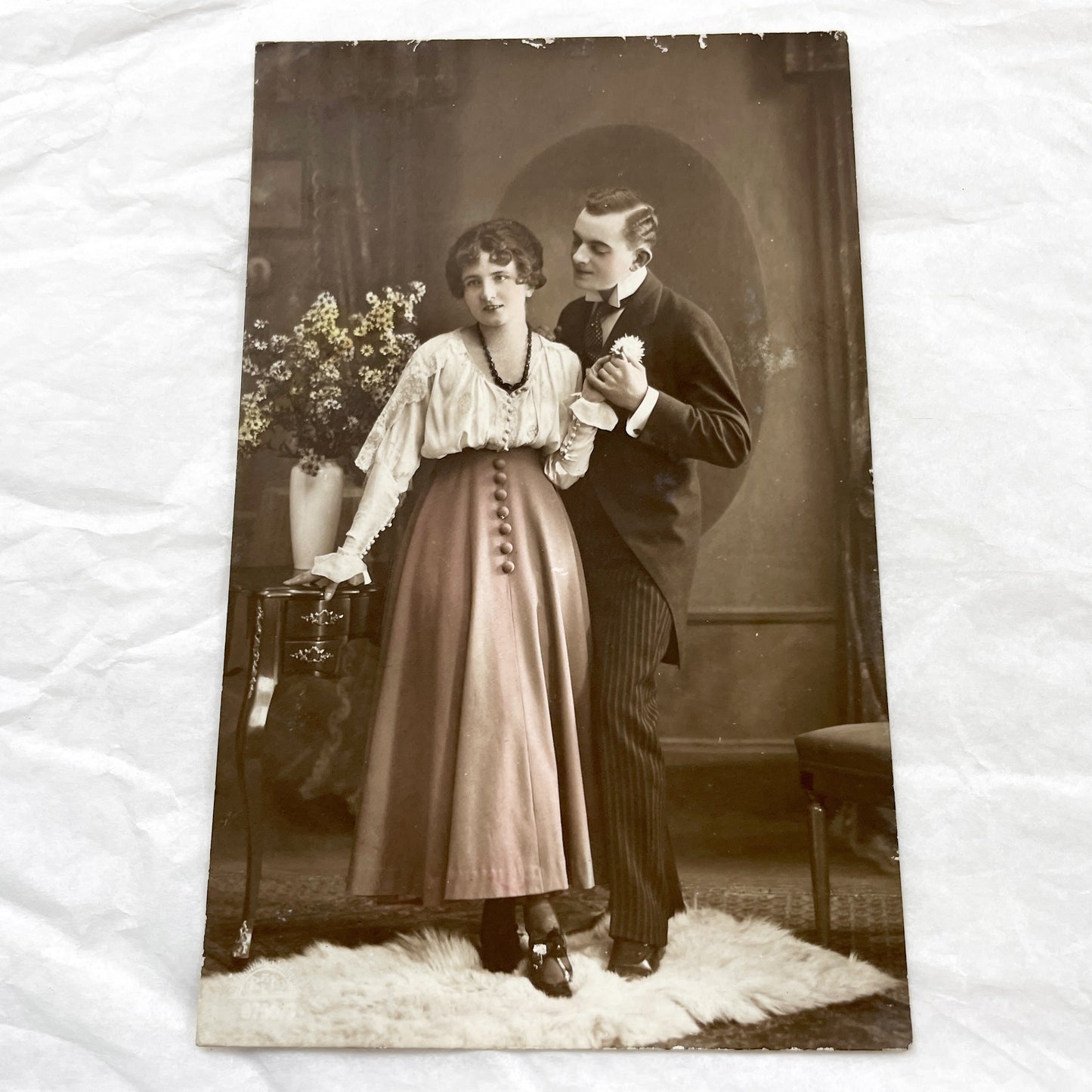 1910s - Elegant Edwardian Couple Portrait Vintage Photo Postcard - Romantic Dressed Woman Man Studio Snapshot - Antique Fashion History