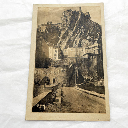 1940s - Historic WWII French Postcard - Sisteron Bombing 1944 - War Correspondence - Marshal Pétain Stamp - Beautiful Handwriting