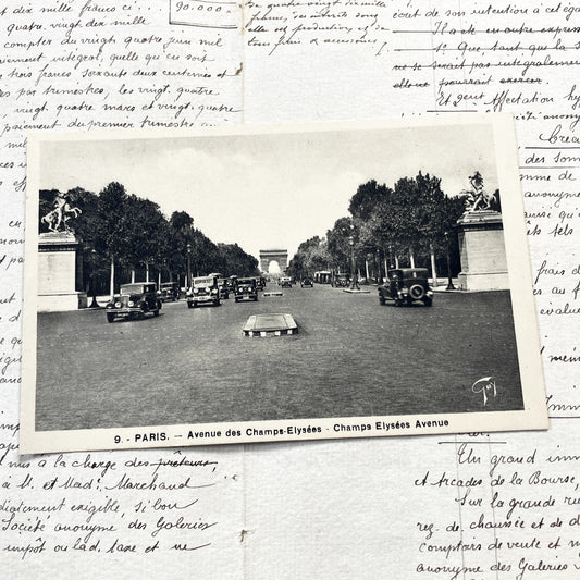 1930s - Paris Champs-Élysées Avenue Vintage Postcard - Arc De Triomphe Iconic View - French City Life - Early Automobile Era - Collectible