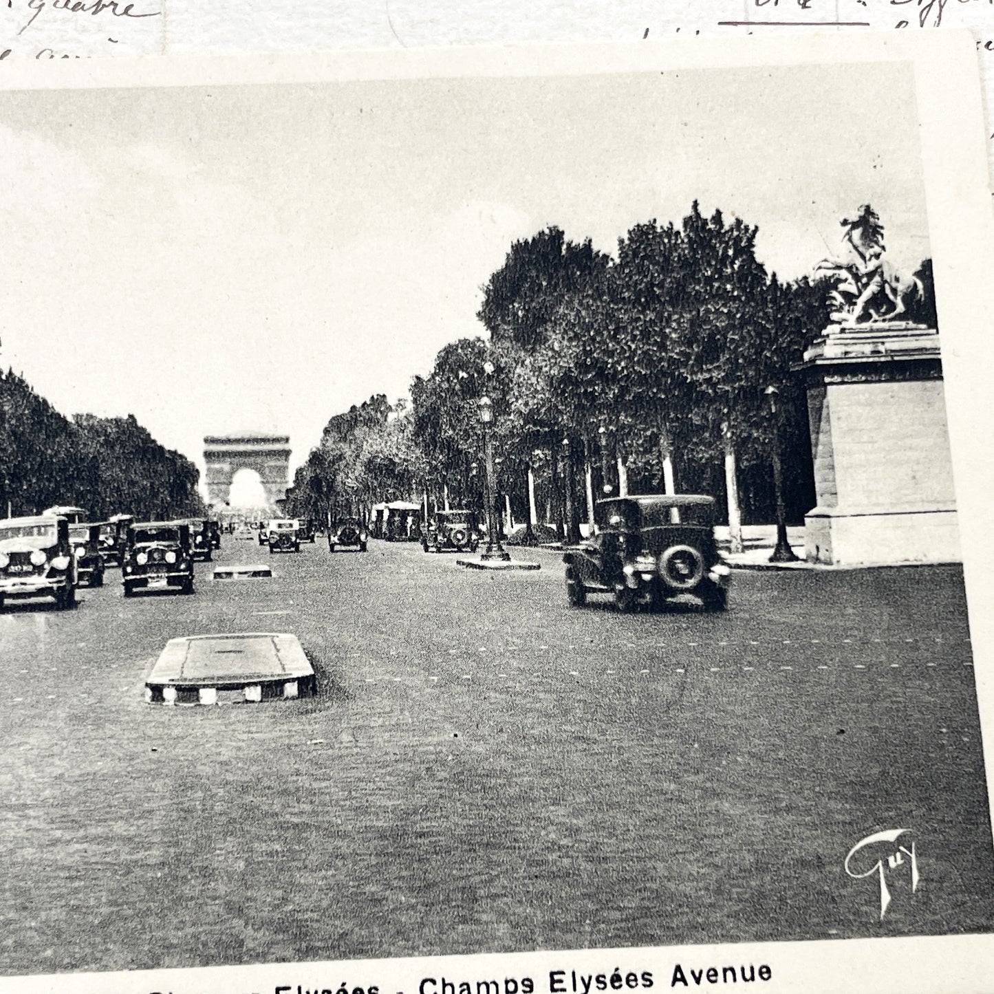 1930s - Paris Champs-Élysées Avenue Vintage Postcard - Arc De Triomphe Iconic View - French City Life - Early Automobile Era - Collectible