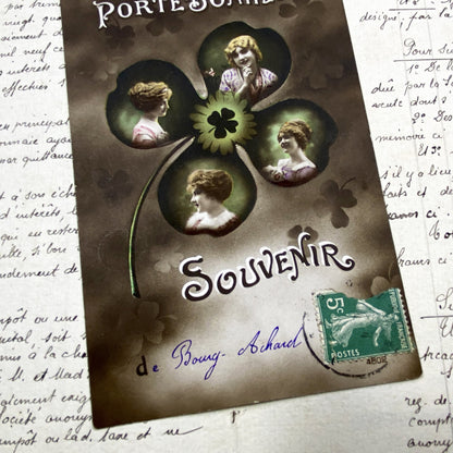 1900s -Antique French postcard “Porte-Bonheur Souvenir” with clover design and four portraits of women - Belle Epoque
