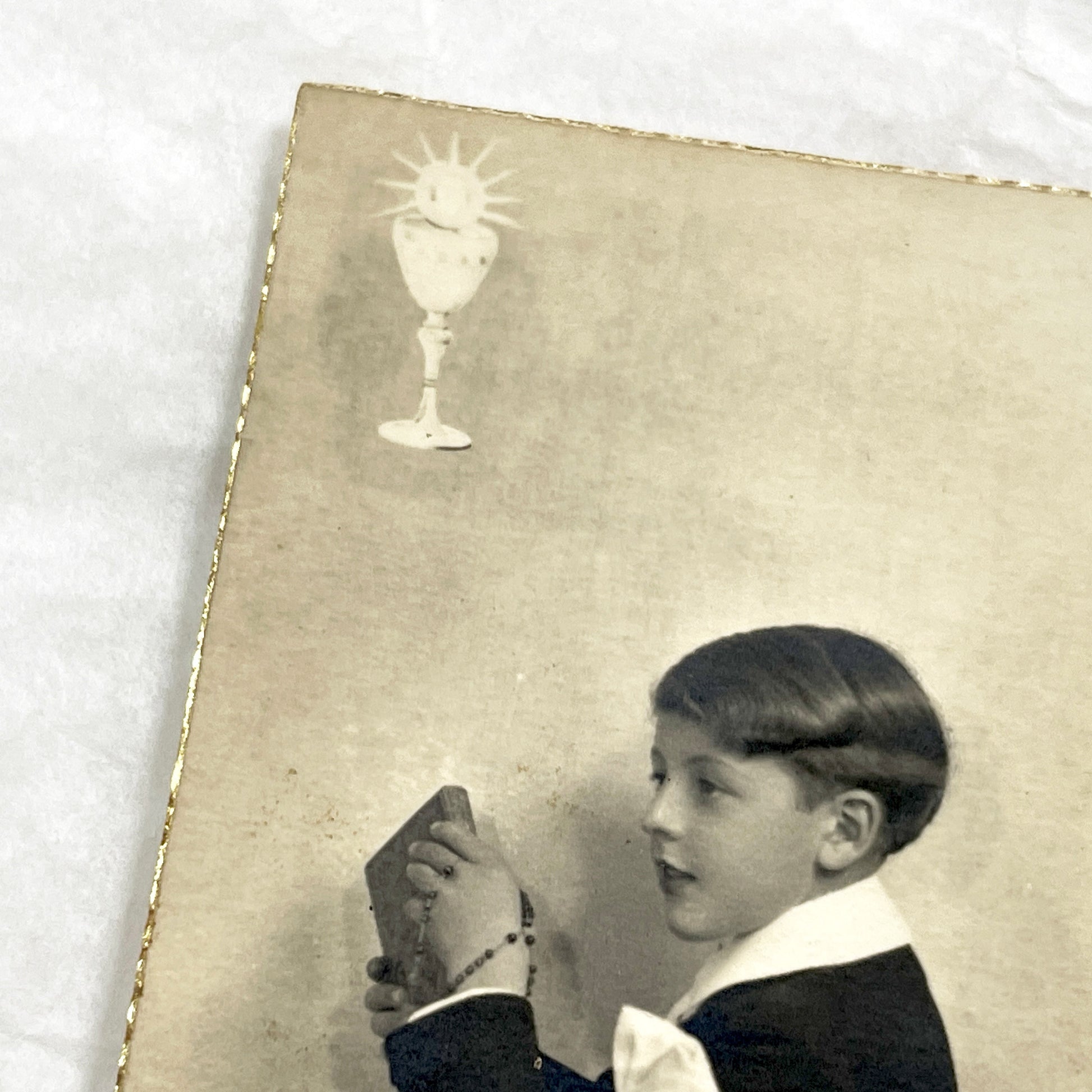 1930s - French First Communion Souvenir Card - Young Boy Praying - Vintage Religious Holy Card - Catholic Sacrament - Dated 1939 - Peypins