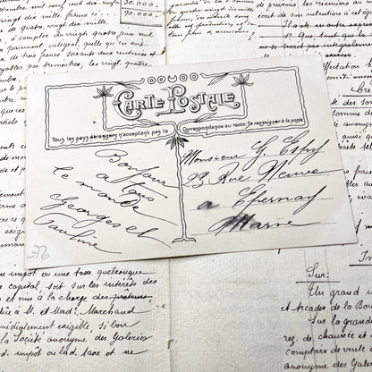 1910s - French Postcard Grandfather Child Portrait - Sentimental Belle Epoque Art - L'Art D'Être Grand Père Câlinerie - Vintage Family Scene