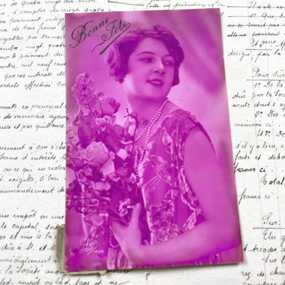 1920s - Vintage French Postcard - Beautiful Woman with Flowers - 'Bonne Fete' - Glamorous Flapper Era Image - Antique Greeting Card