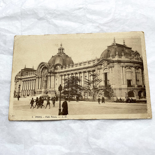 1920s - Vintage Paris Postcard - Petit Palais Beaux-Arts Architecture - Historic Parisian Landmark - French Capital City Collectible View