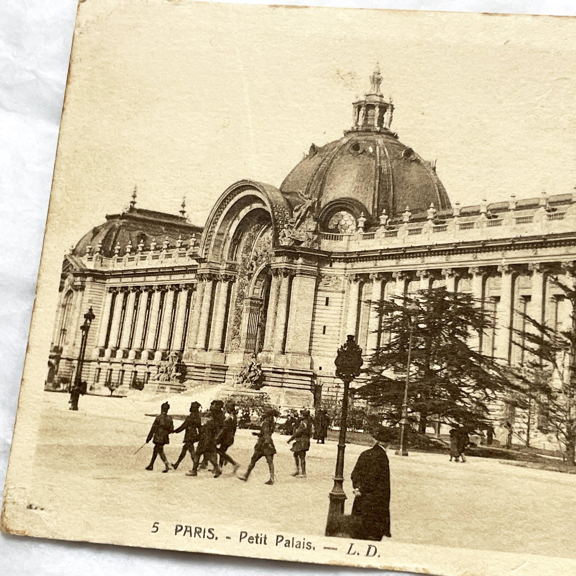 1920s - Vintage Paris Postcard - Petit Palais Beaux-Arts Architecture - Historic Parisian Landmark - French Capital City Collectible View