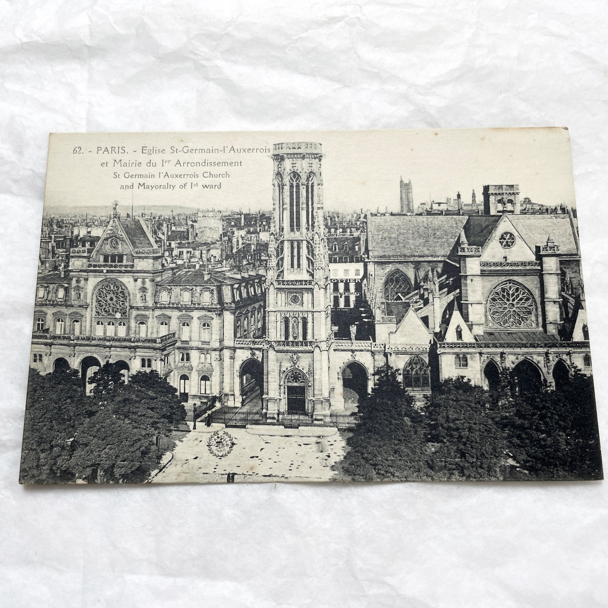 1900s - Vintage Paris Postcard - Eglise St-Germain-l'Auxerrois Church - Mairie du 1er Arrondissement - Historic French Capital View