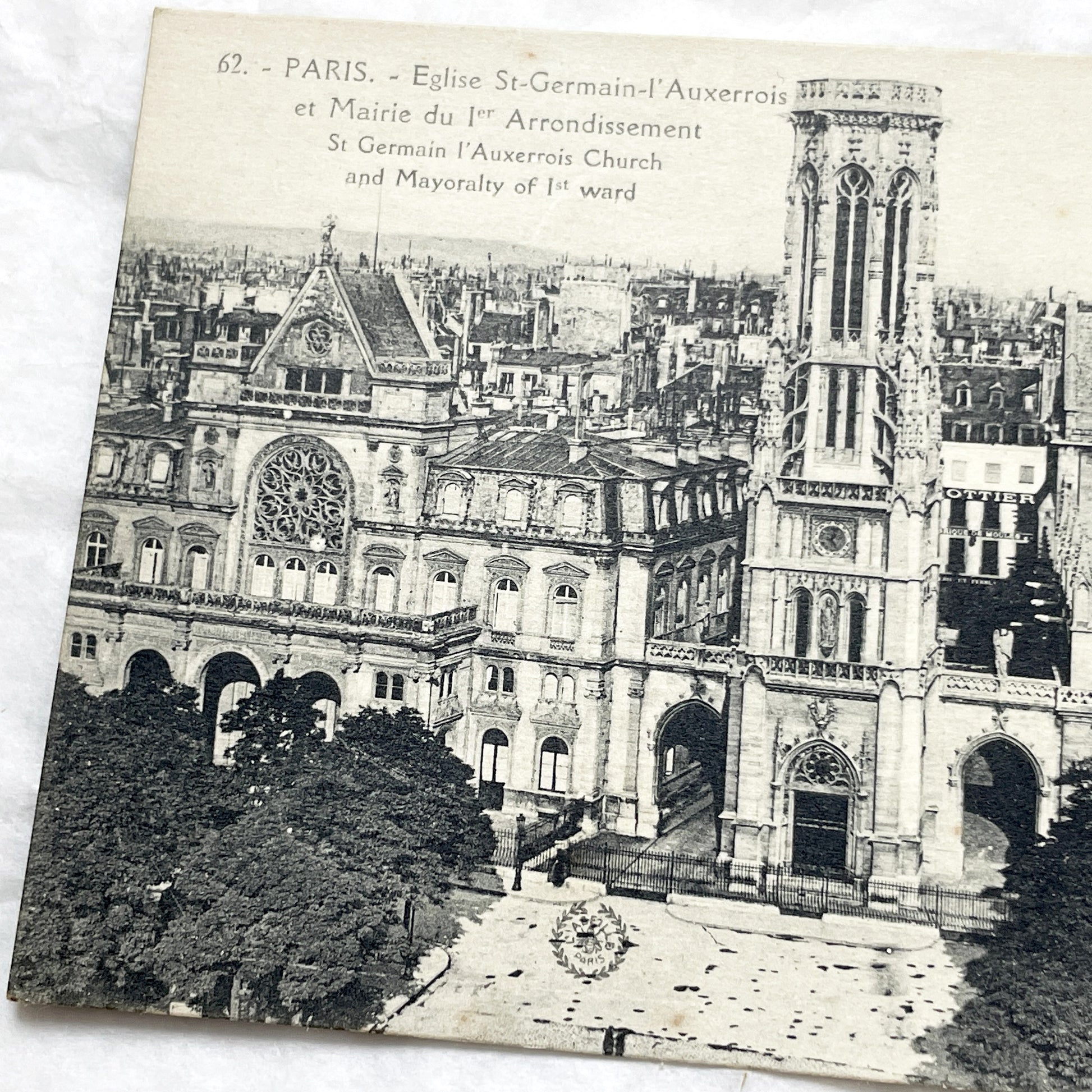 1900s - Vintage Paris Postcard - Eglise St-Germain-l'Auxerrois Church - Mairie du 1er Arrondissement - Historic French Capital View