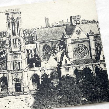 1900s - Vintage Paris Postcard - Eglise St-Germain-l'Auxerrois Church - Mairie du 1er Arrondissement - Historic French Capital View