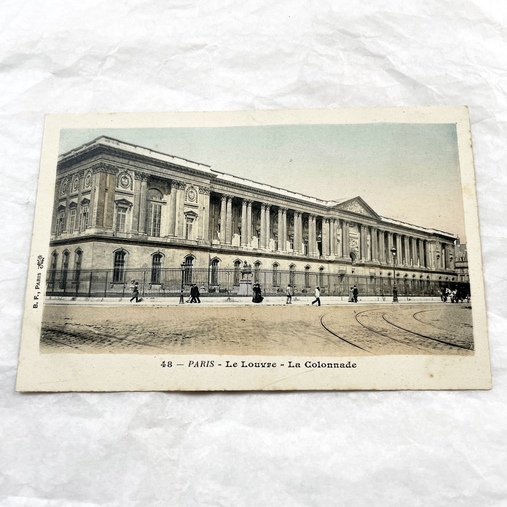 1900s - Paris - Le Louvre Colonnade Vintage Postcard - Parisian Architecture - Historic French Landmark - Collectible Old Photo