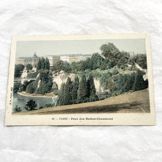 1900s - Vintage Parisian Postcard - Parc Des Buttes-Chaumont - Historic French Park Scenery - Collectible City View Souvenir