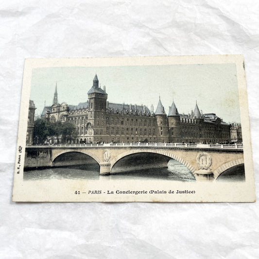1900s - Vintage Paris Postcard - La Conciergerie - Palais De Justice - Seine River Scene - Historic French Architecture - Collectible