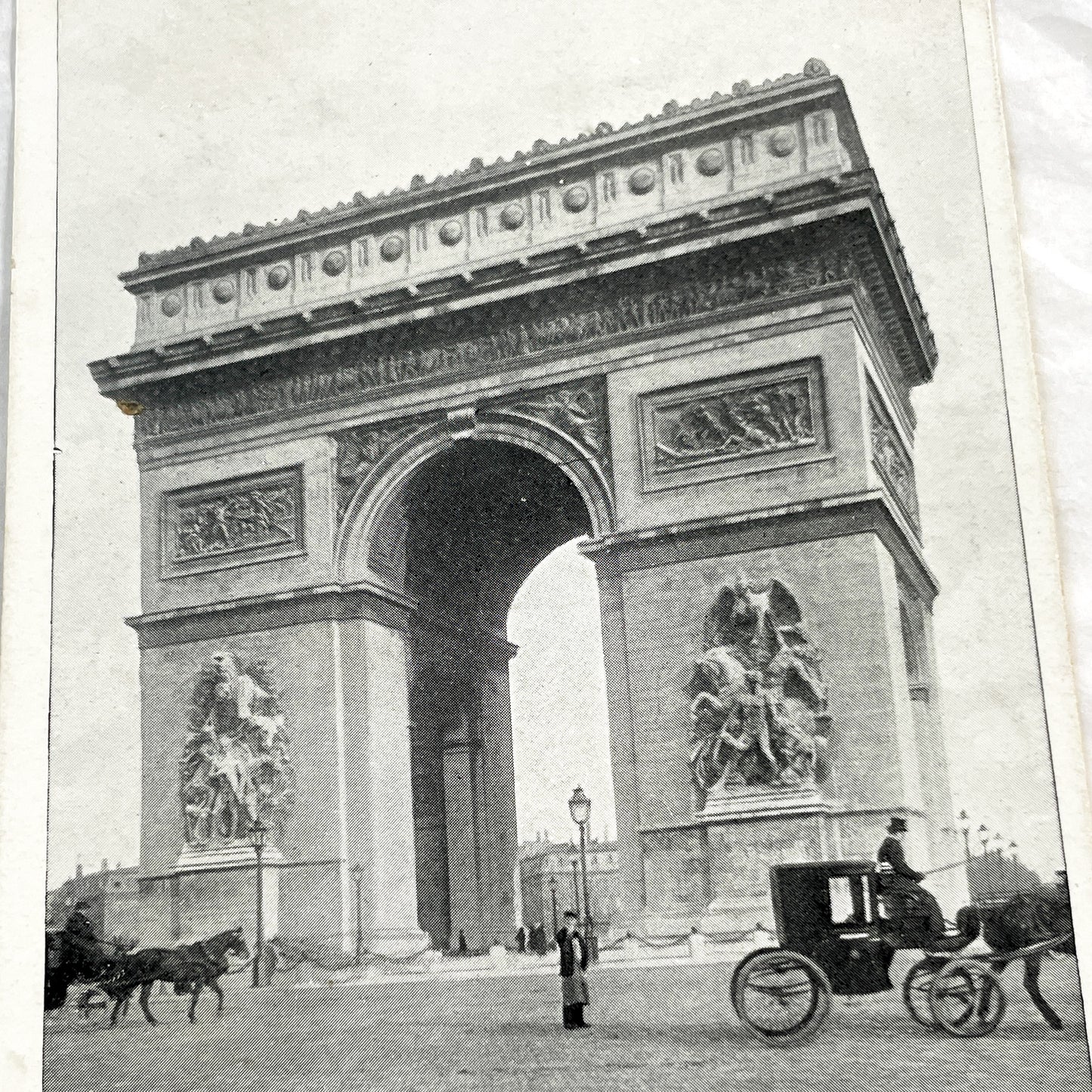 1900s - Vintage Paris Postcard - Arc de Triomphe Historic Monument - French Capital City Collectible - Old Black and White Street Scene
