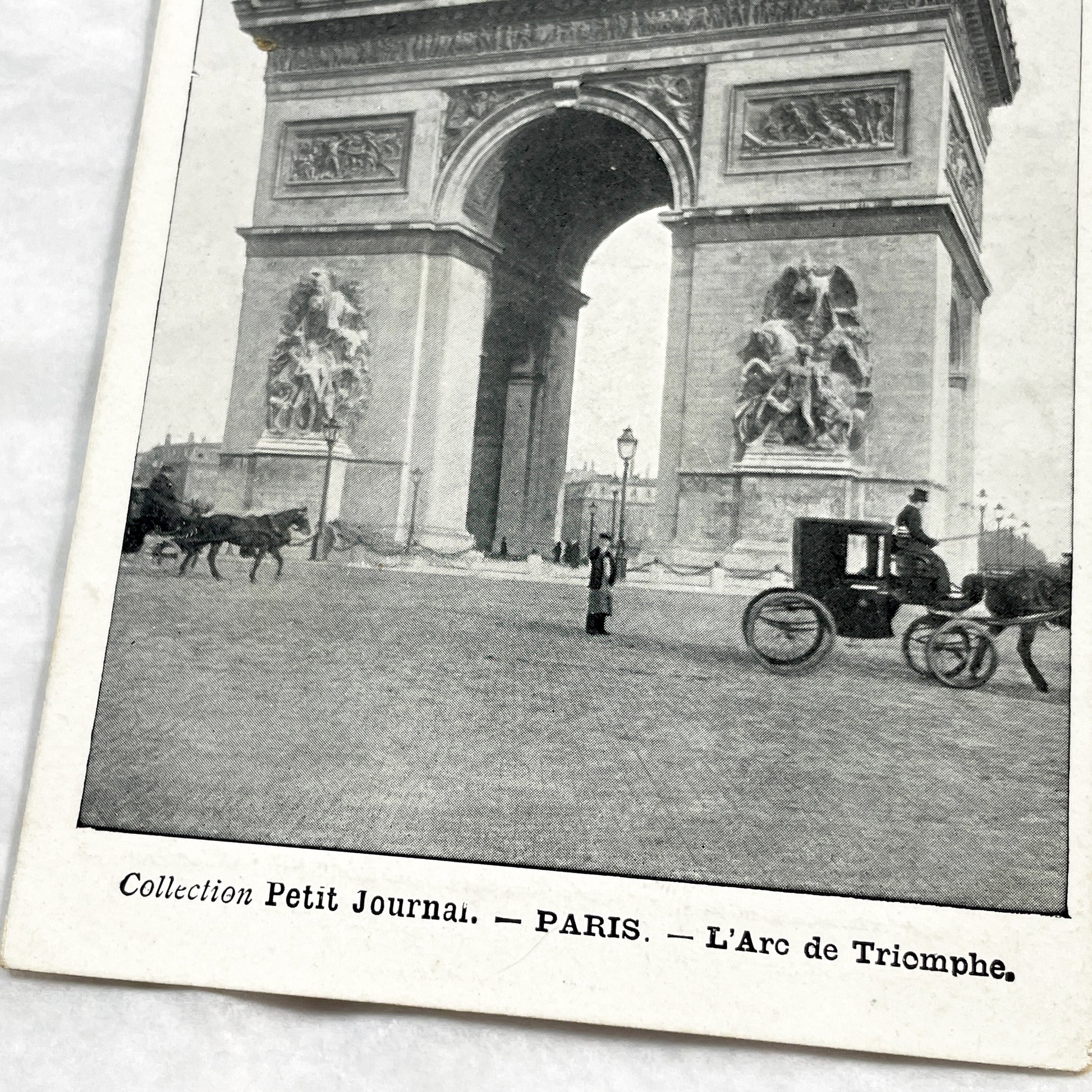 1900s - Vintage Paris Postcard - Arc de Triomphe Historic Monument - French Capital City Collectible - Old Black and White Street Scene