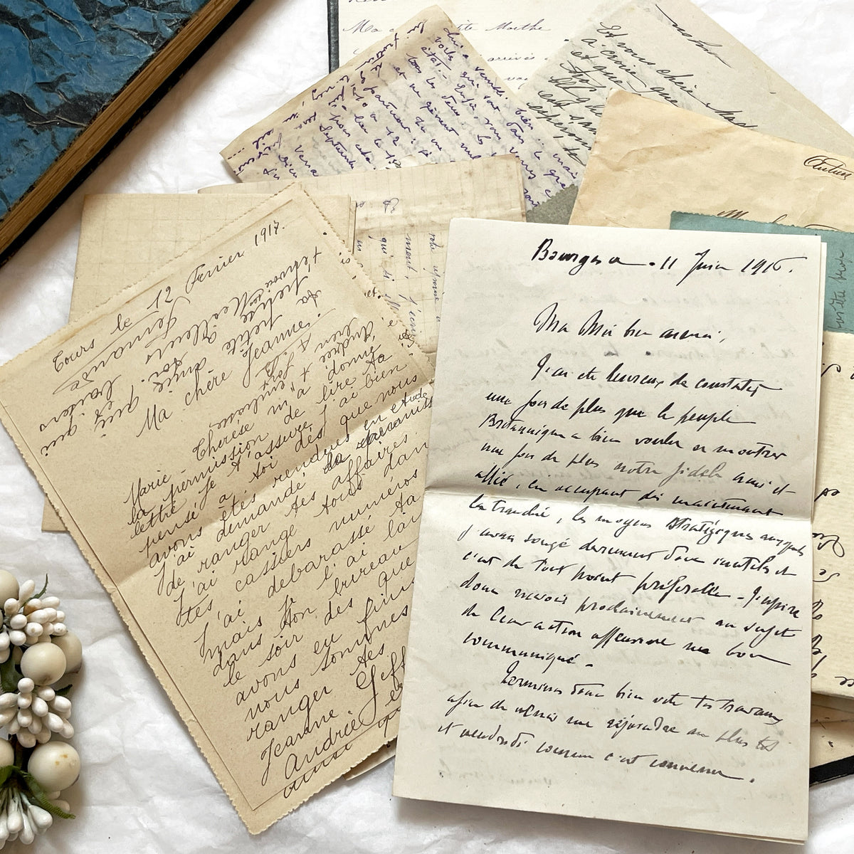 1910s - 20 French letters - Bundle of Antique French Letters – Handwritten 1910s Ephemera – Cursive Script, Ink, Mixed Paper Styles