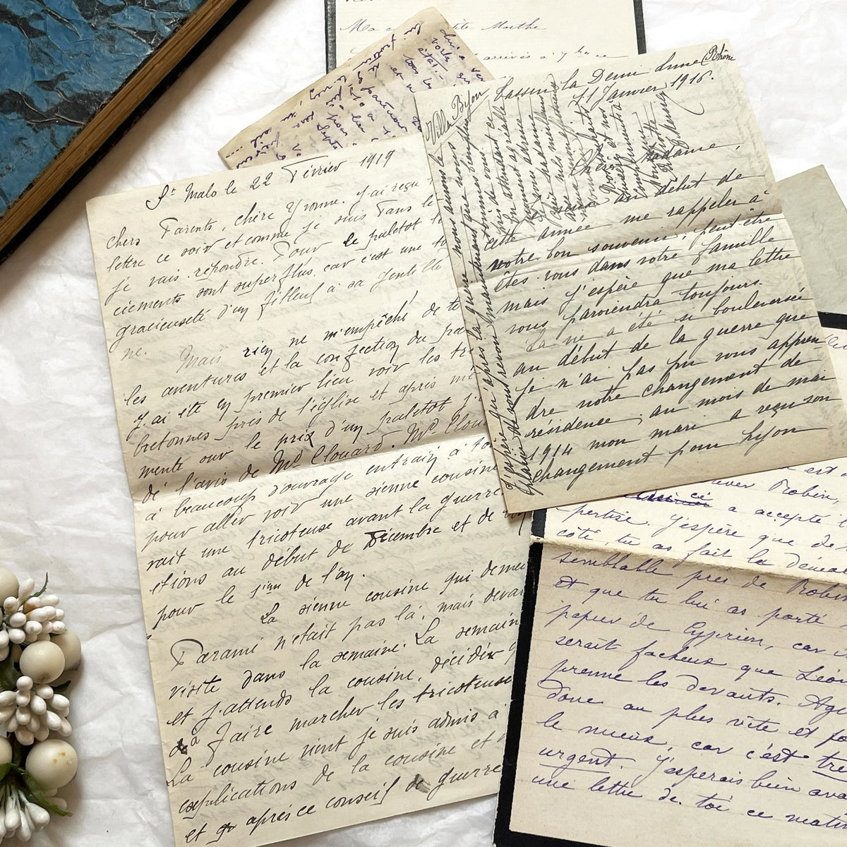 1910s - 20 French letters - Bundle of Antique French Letters – Handwritten 1910s Ephemera – Cursive Script, Ink, Mixed Paper Styles
