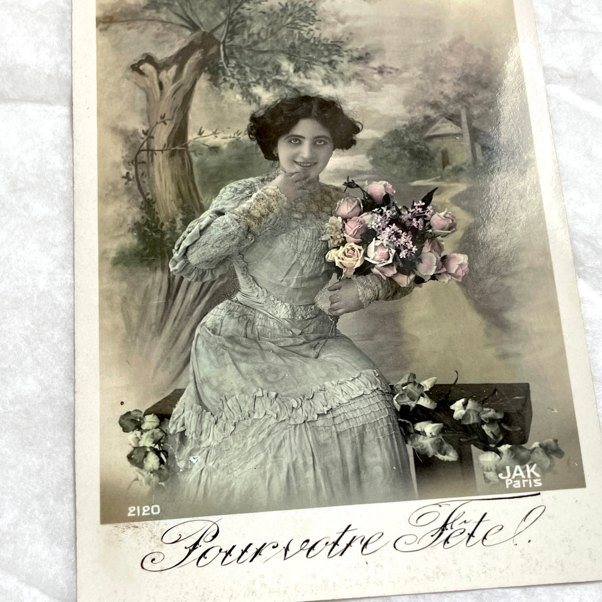 1900s - Vintage French Postcard - Elegant Woman with Flowers 'Pour votre Fête!'