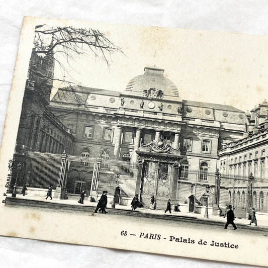 1910s - Paris Palais De Justice Vintage Postcard - French Architecture Historic Building - Black And White Photography Souvenir