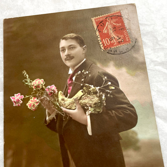 1910s - French New Year Postcard - Romantic Man with Flowers