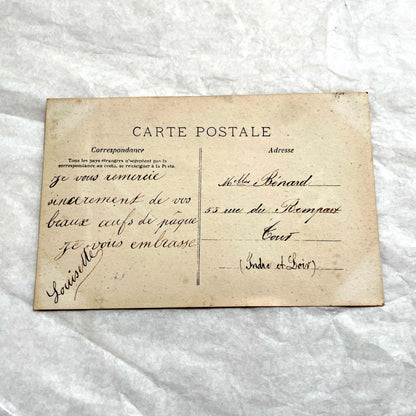 1900s - French Postcard - Elegant Man & Floral Bouquet