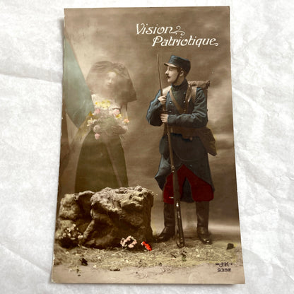 1910s - French Patriotic Postcard - Vision Patriotique Soldier And Mourning Woman - WWI Era