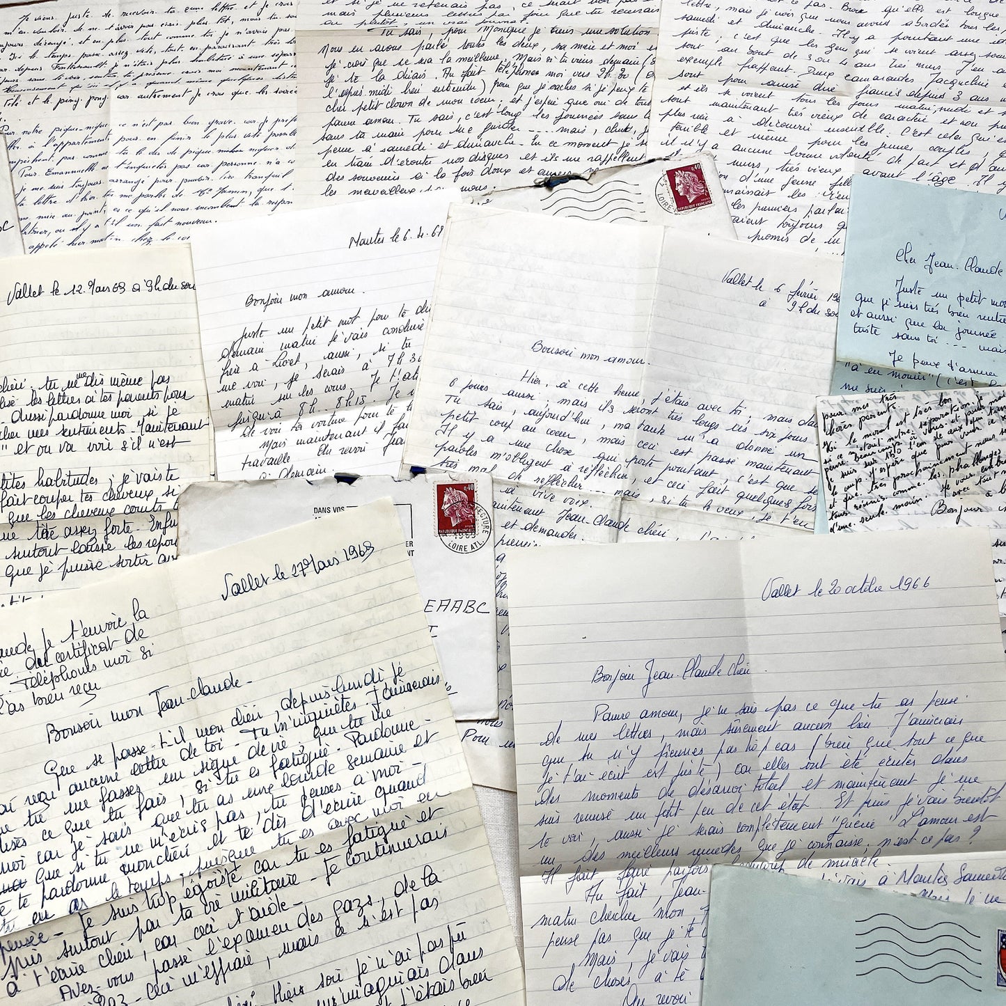 1960s - 5 or 10 letters between a French couple - French letters in their envelope