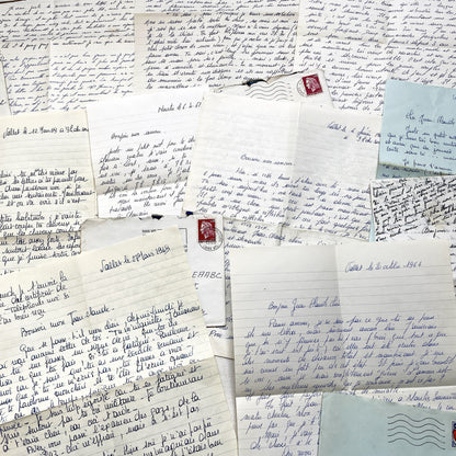 1960s - 5 or 10 letters between a French couple - French letters in their envelope