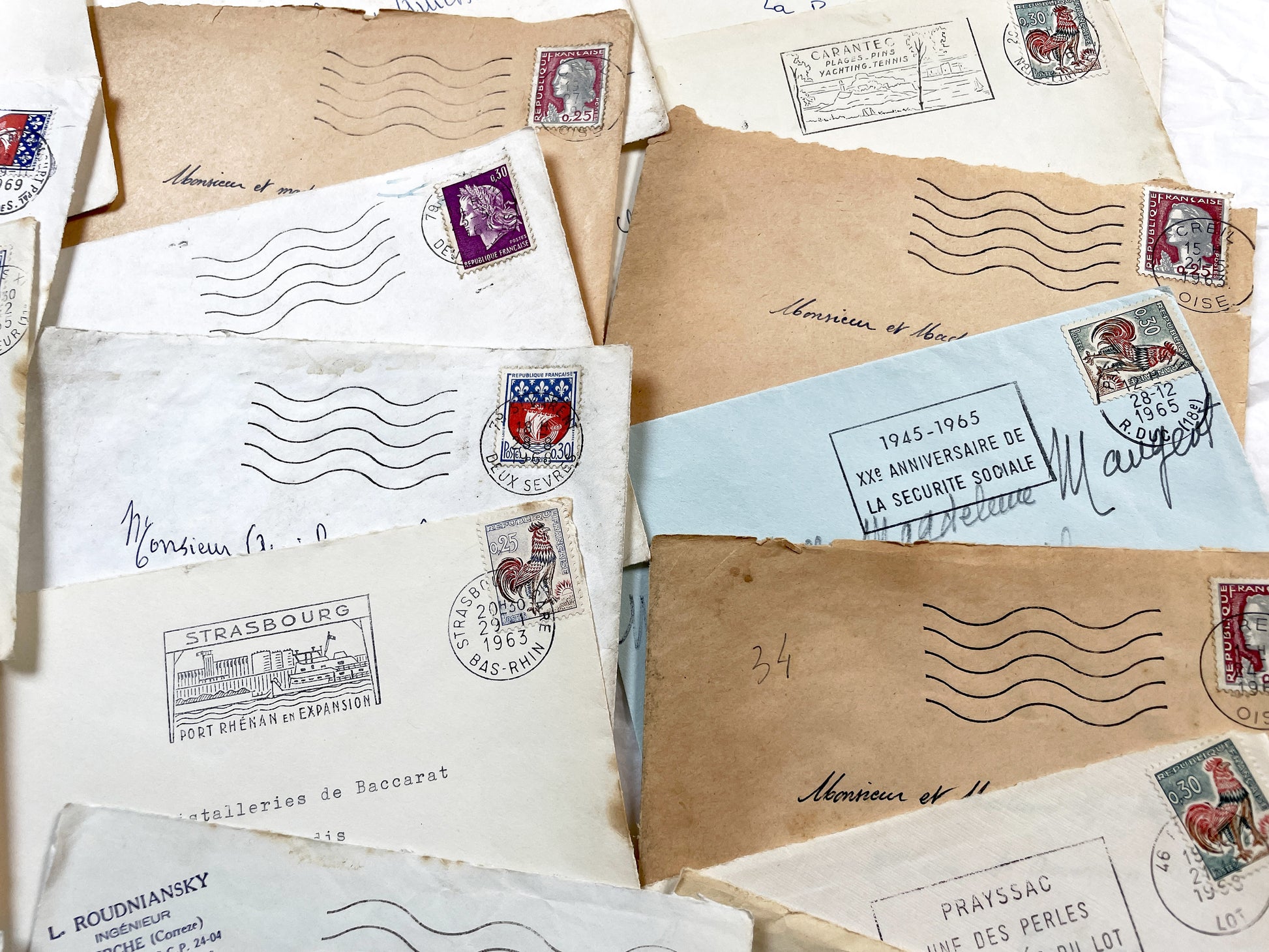 1960s - 30 French half-envelopes - Without letters inside - 1960s Ephemera for Junk Journals, Collage & Paper Crafts