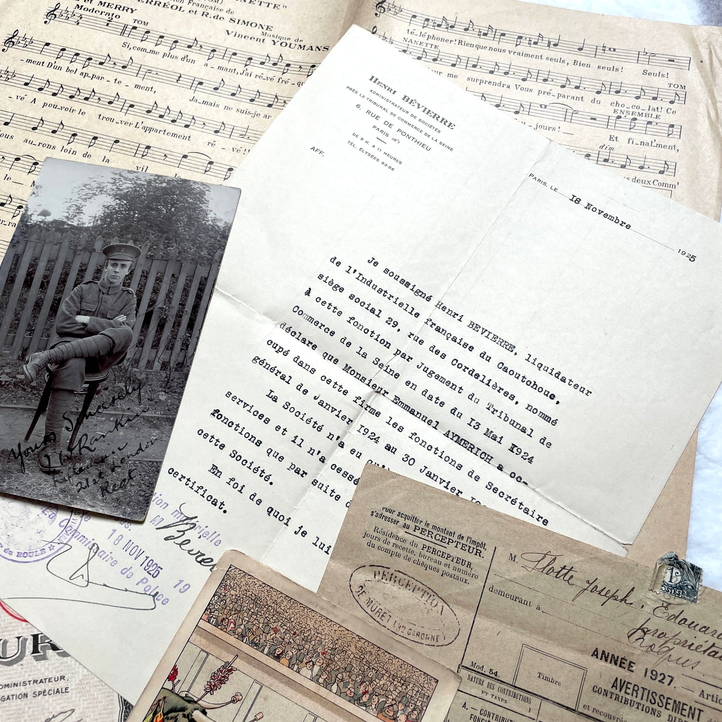 Vintage 1920s French paper ephemera lot featuring diverse antique documents, letters, invoices, and postcards from France.
