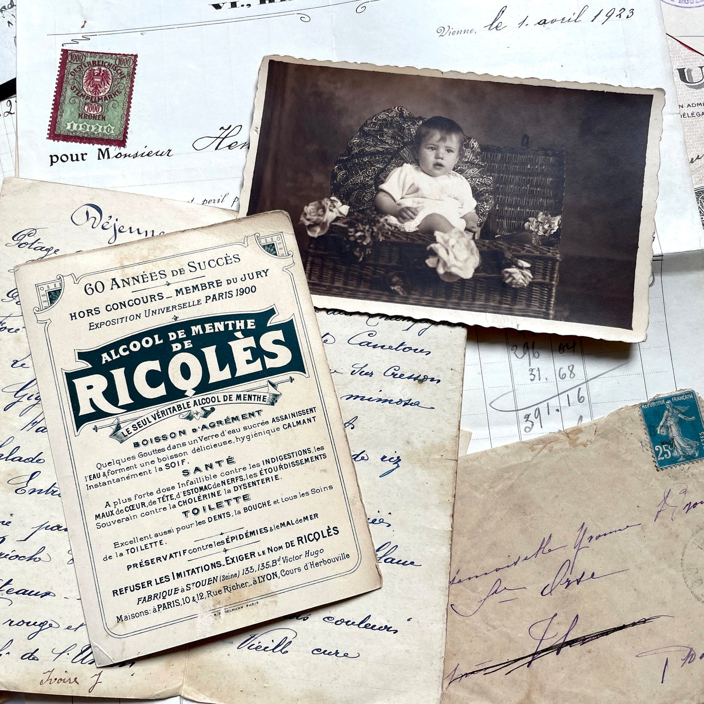 Vintage 1920s French paper ephemera lot featuring diverse antique documents, letters, invoices, and postcards from France.