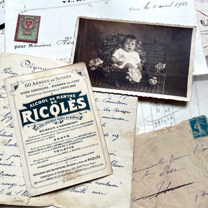 Vintage 1920s French paper ephemera lot featuring diverse antique documents, letters, invoices, and postcards from France.