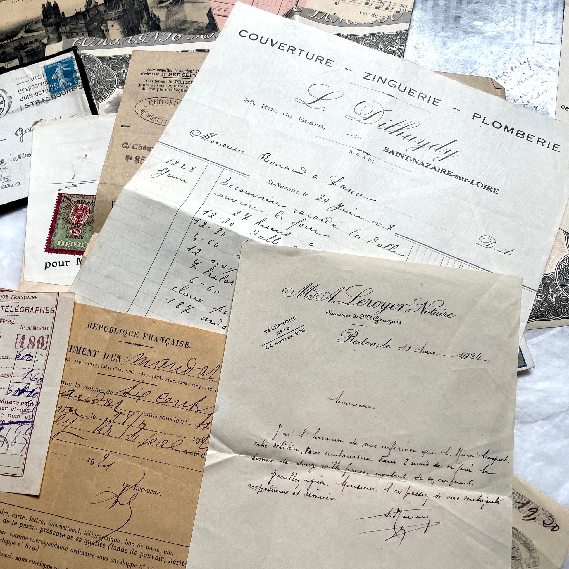 Vintage 1920s French paper ephemera lot featuring diverse antique documents, letters, invoices, and postcards from France.